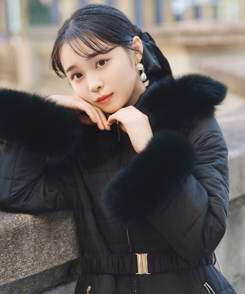 WILLSELECTION（ウィルセレクション）の「フォックスファーキルティングフレアコート（その他アウター・レディース・ベージュ/オフホワイト/ブラック・SMALL/MEDIUM）」の16枚目の写真