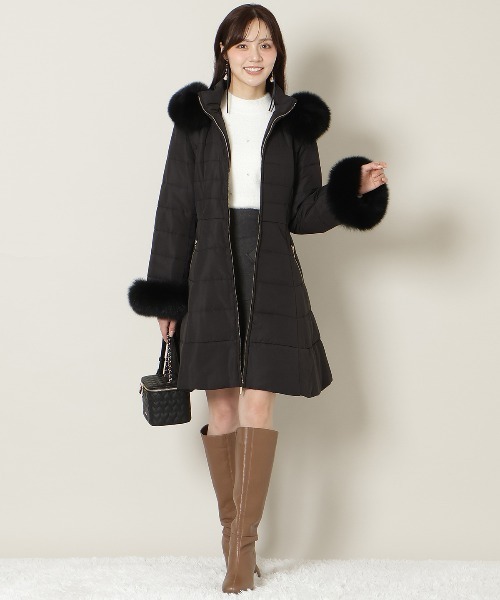 WILLSELECTION（ウィルセレクション）の「フォックスファーキルティングフレアコート（その他アウター・レディース・ベージュ/オフホワイト/ブラック・SMALL/MEDIUM）」の18枚目の写真