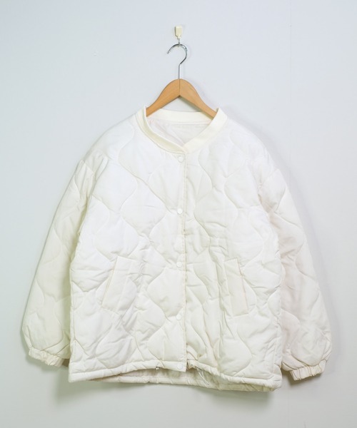 shopnikoniko(ショップニコニコ)の「ウェーブキルティング ノーカラー 中綿ブルゾン(ブルゾン・レディース・ホワイト/ブラック・フリー)」の10枚目の写真