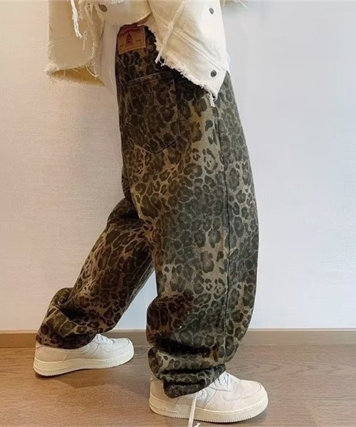 CREARE -LINO-（クレアーレリノ）の「レオパードワイドパンツ　【ユニセックス商品】（その他パンツ・メンズ・ベージュ系その他・MEDIUM）」の3枚目の写真