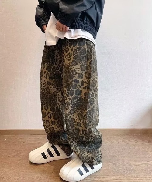 CREARE -LINO-（クレアーレリノ）の「レオパードワイドパンツ　【ユニセックス商品】（その他パンツ・メンズ・ベージュ系その他・MEDIUM）」の7枚目の写真
