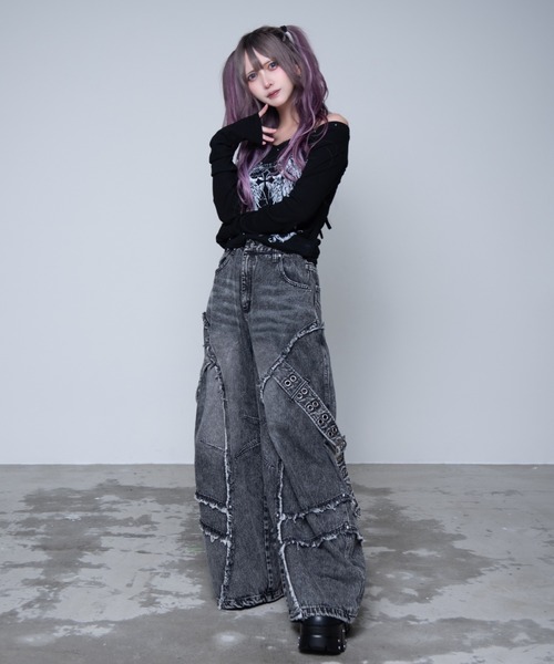 REFLEM（レフレム）の「『REFLEM/レフレム』バレルレッグワイドデニムパンツ（デニムパンツ・レディース・ブラック/グレー・M/L）」の15枚目の写真