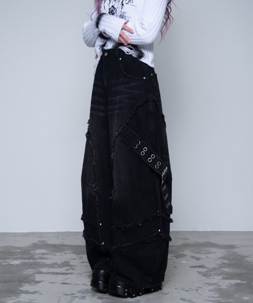 REFLEM（レフレム）の「『REFLEM/レフレム』バレルレッグワイドデニムパンツ（デニムパンツ・レディース・ブラック/グレー・M/L）」の7枚目の写真