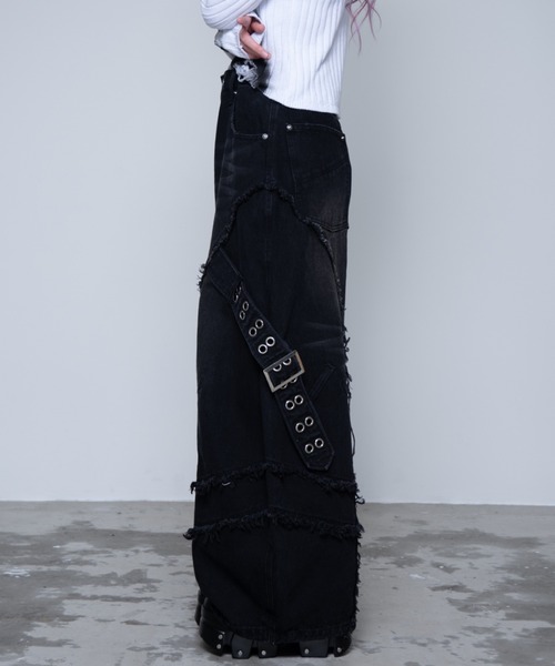 REFLEM（レフレム）の「『REFLEM/レフレム』バレルレッグワイドデニムパンツ（デニムパンツ・レディース・ブラック/グレー・M/L）」の8枚目の写真