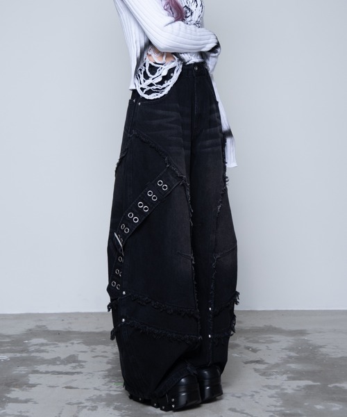 REFLEM（レフレム）の「『REFLEM/レフレム』バレルレッグワイドデニムパンツ（デニムパンツ・レディース・ブラック/グレー・M/L）」の13枚目の写真