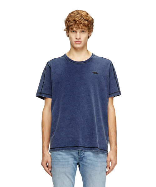 DIESEL(ディーゼル)の「メンズ Tシャツ T-ADJIND-NEW(Tシャツ/カットソー・メンズ・ブルー系その他/ブラック系その他・XXX-LARGE/LARGE/MEDIUM/SMALL/X-LARGE/XX-LARGE/X-SMALL)」の4枚目の写真