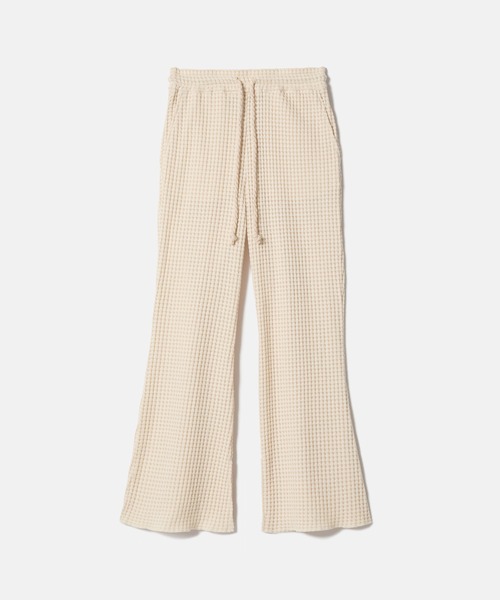 SEAGREEN(シーグリーン)の「SEAGREEN(シーグリーン) BIG WAFFLE FLARE PANTS(その他パンツ・レディース・ネイビー/ブラック/ブラウン/クリーム・1/2)」の4枚目の写真