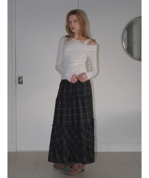 ETMON(エトモン)の「Cross-Over Drape T-Shirt, Cream(Tシャツ/カットソー・レディース・その他・F)」の5枚目の写真