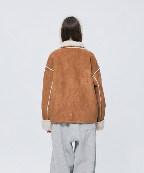 ARI（アリ）の「ALLEN MEMORY MUSTANG /CAMEL（ムートンコート・レディース・キャメル・FREE）」の3枚目の写真