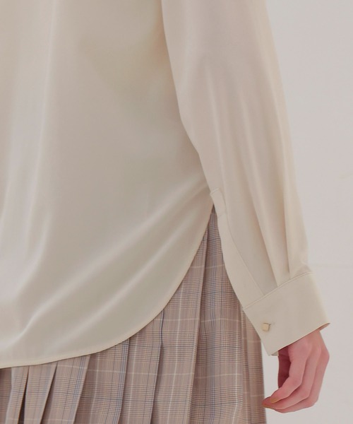 DRESSLAVE(ドレスレイブ)の「classic decine blouse(クラシックデシンブラウス)(シャツ/ブラウス・レディース・ブラック/ホワイト・38)」の6枚目の写真