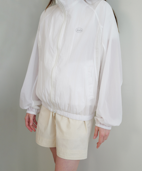 ANDNEEDS（アンドニーズ）の「Light wind breaker (white)（ナイロンジャケット・レディース・その他・FREE）」の3枚目の写真