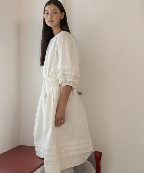 VENTE（ヴァンテ）の「ソフトピーチコットンピンタックドレスアイボリー（ワンピース・レディース・その他・SMALL/MEDIUM）」の2枚目の写真