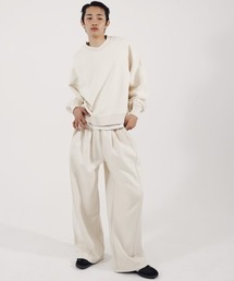 Chikashitsu +（チカシツプラス）の「【CS】cropped vneck sweat shirt / 【シーエス】クロップドブイネックスウェットシャツ（スウェット）」