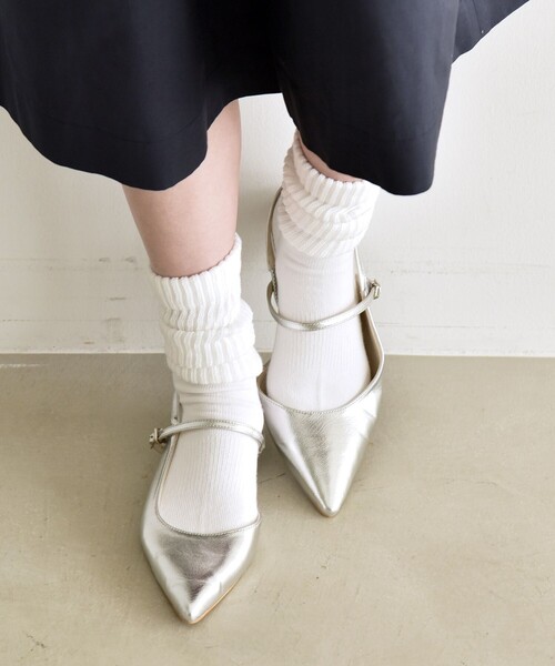 quaranciel(カランシエル)の「quaranciel: ポインテッド スリングバック フラット パンプス(パンプス・レディース・ピンク/シルバー/ブラウン・45/35/25)」の5枚目の写真