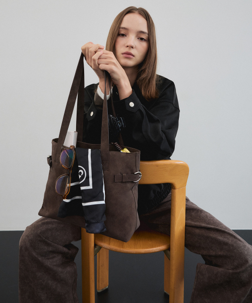CHRISTINE PROJECT(クリスティンプロジェクト)の「DOUBLE BELT SHOULDER MEDIUM(WARM CHOCO)(ショルダーバッグ・レディース・その他・FREE)」の3枚目の写真