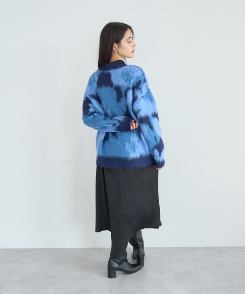 YECCA VECCA(イェッカヴェッカ)の「フラワー柄シャギーニット(ニット/セーター・レディース・ピンク/ブルー/チャコールグレー・FREE)」の22枚目の写真