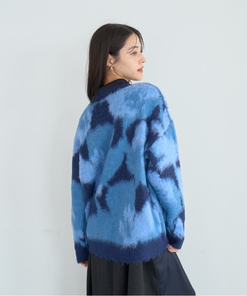 YECCA VECCA(イェッカヴェッカ)の「フラワー柄シャギーニット(ニット/セーター・レディース・ピンク/ブルー/チャコールグレー・FREE)」の17枚目の写真