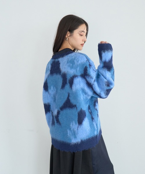 YECCA VECCA(イェッカヴェッカ)の「フラワー柄シャギーニット(ニット/セーター・レディース・ピンク/ブルー/チャコールグレー・FREE)」の16枚目の写真
