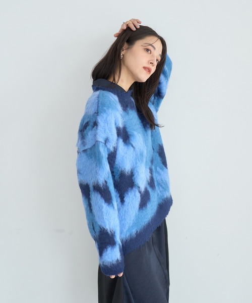 YECCA VECCA(イェッカヴェッカ)の「フラワー柄シャギーニット(ニット/セーター・レディース・ピンク/ブルー/チャコールグレー・FREE)」の13枚目の写真