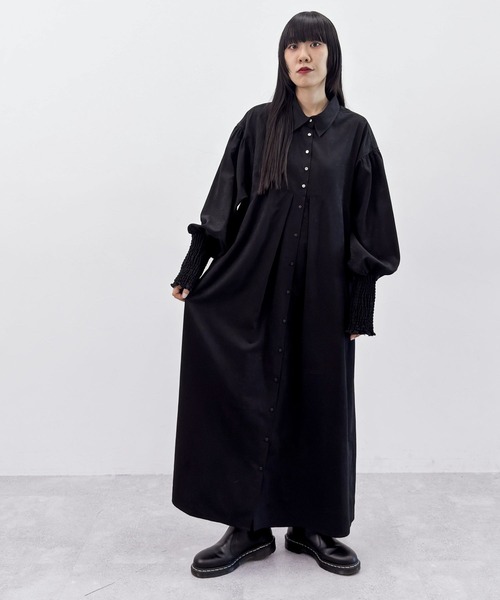 niko and...（ニコアンド）の「[MODE NORM CORE] マトンスリーブマキシワンピース（ワンピース・レディース・モカ/チャコール/ブラック・LARGE/MEDIUM）」の2枚目の写真