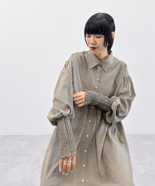 niko and...（ニコアンド）の「[MODE NORM CORE] マトンスリーブマキシワンピース（ワンピース・レディース・モカ/チャコール/ブラック・LARGE/MEDIUM）」の3枚目の写真