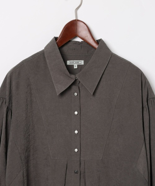niko and...（ニコアンド）の「[MODE NORM CORE] マトンスリーブマキシワンピース（ワンピース・レディース・モカ/チャコール/ブラック・LARGE/MEDIUM）」の10枚目の写真