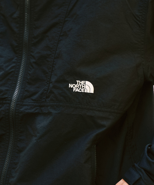 THE NORTH FACE（ザノースフェイス）の「THE NORTH FACE / ザ ノースフェイス Compact Jacket（マウンテンパーカー・メンズ・ブラック/アイボリー・X-LARGE/LARGE/MEDIUM/SMALL）」の9枚目の写真