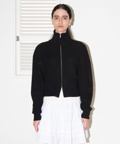 MAIS(マイス)の「TWO WAY KNIT ZIP-UP CARDIGAN / BLACK(カーディガン/ボレロ・レディース・ブラック・FREE)」の3枚目の写真