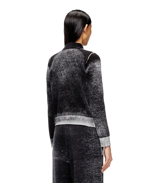 DIESEL（ディーゼル）の「ウィメンズ コットン襟付きカーディガン M-LOREN（カーディガン/ボレロ・レディース・ブラウン/ブラック・X-LARGE/MEDIUM/LARGE/X-SMALL/SMALL）」の10枚目の写真