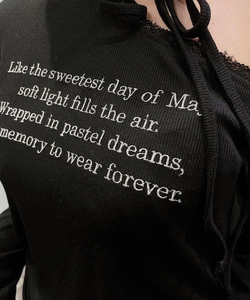 lilLilly(リルリリー)の「ワンショルレーストップス(Tシャツ/カットソー・レディース・ブラック/ホワイト/オレンジ・FREE)」の4枚目の写真