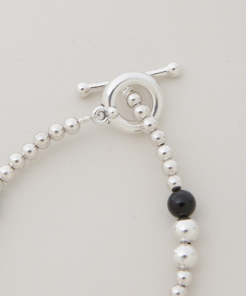 PHILIPPE AUDIBERT（フィリップ オーディベール）の「PHILIPPE AUDIBERT/Eunice bracelet Black（ブレスレット・レディース・ブラック・FREE）」の5枚目の写真