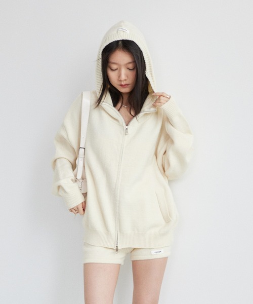 MAISON DE THERESE(メゾン ド テレーズ)の「上下2点セット ニットショートパンツ/フード付きジップカーディガン(カーディガン/ボレロ・レディース・アイボリー/グレー/チャコールグレー・FREE)」の9枚目の写真