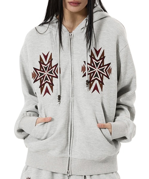 OY（オーワイ）の「『OY/オーワイ』CROSS WAFFLE HOODIE ZIP UP/クロスワッフルジップアップパーカー（パーカー・レディース・グレー/ブラック・L/M）」の2枚目の写真