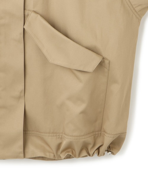 ADAM ET ROPE'（アダムエロペ）の「【WEB限定】スタンドネックドロストブルゾン/撥水（ブルゾン・レディース・ベージュ系その他/ブラック・FREE）」の19枚目の写真