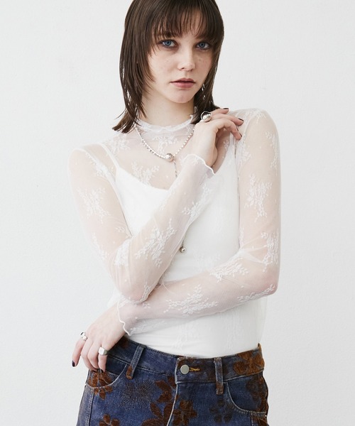 MONOe(モノエ)の「【1枚でも映える】ハイネックレースシアートップス(Tシャツ/カットソー・レディース・パープル/ライトグレー/ホワイト/ボルドー/ブラック・FREE)」の11枚目の写真