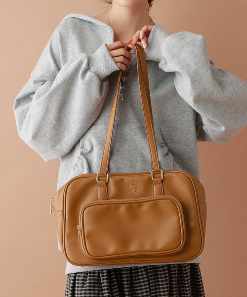 tiny tiny（ティニーティニー）の「スクエア前ポケットバッグ[tiny tiny(ティニーティニー)]（ボストンバッグ・レディース・ブラック/キャメル・0）」の14枚目の写真