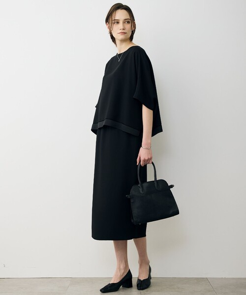 ICB（アイシービー）の「【WEB限定カラーあり】 FluidBackSatin クロップドブラウス（シャツ/ブラウス・レディース・ブラック系/グレー系/ネイビー系/ブルー系/サックスブルー系/ライトイエロー系・44/42/46/40/48）」の19枚目の写真