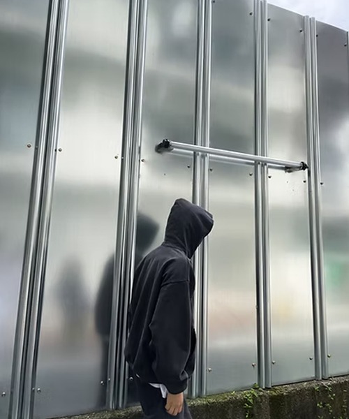 MINE（マイン）の「MINE/マイン DYE-HOODIE-14OZ 裏起毛素材 USAコットン プルオーバーパーカー（パーカー・メンズ・オリーブ/ブラック・2/4/3/5/1）」の5枚目の写真