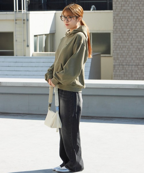 MINE（マイン）の「MINE/マイン DYE-HOODIE-14OZ 裏起毛素材 USAコットン プルオーバーパーカー（パーカー・メンズ・オリーブ/ブラック・2/4/3/5/1）」の21枚目の写真