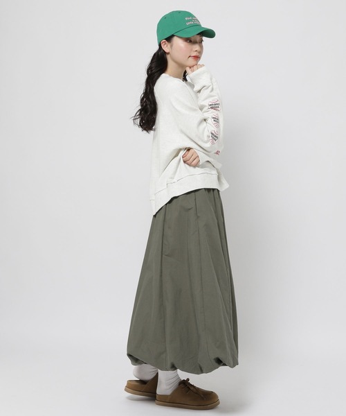 niko and...（ニコアンド）の「スリーブロゴハーフZIPプルオーバー（スウェット・レディース・ライトグレー/ネイビー/セージグリーン・MEDIUM/LARGE）」の10枚目の写真