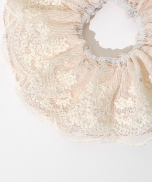 flower（フラワー）の「エアリーレースシュシュ（シュシュ・レディース・ピンク/ホワイト・FREE）」の5枚目の写真