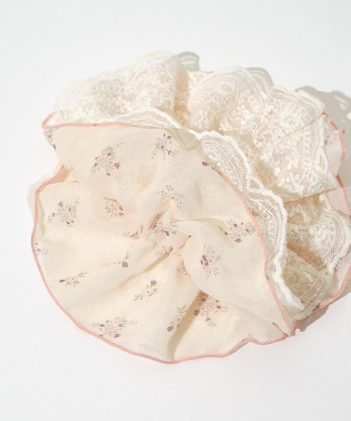 flower（フラワー）の「エアリーレースシュシュ（シュシュ・レディース・ピンク/ホワイト・FREE）」の6枚目の写真