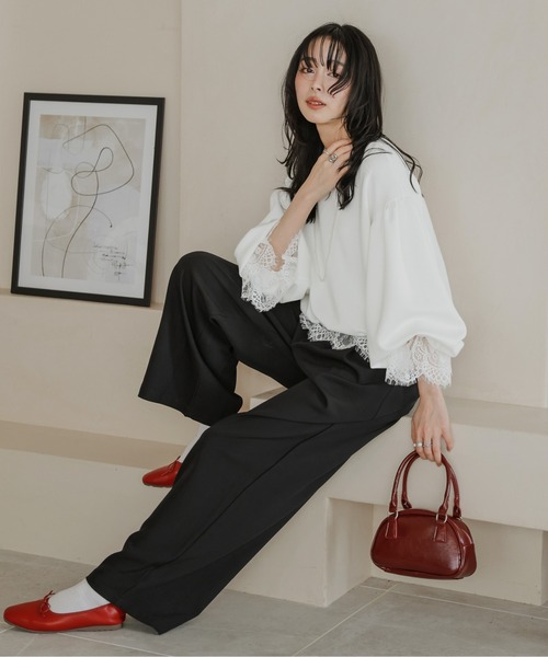 AMELY(エミリー)の「レースデザイン プルオーバー(Tシャツ/カットソー・レディース・ホワイト/グレー/ブラック・フリー)」の2枚目の写真