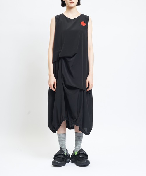 gomme（ゴム）の「シーリングタックワンピース（ワンピース・レディース・ブラック・MEDIUM）」の5枚目の写真