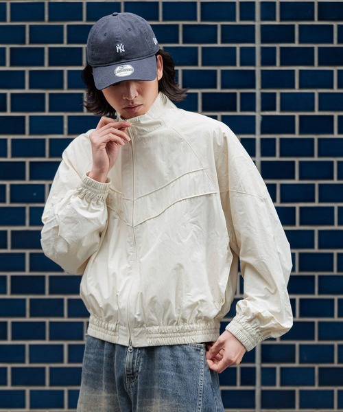 RAGEBLUE（レイジブルー）の「Design Pattern Nylon Short Bourbon/切り替えナイロンショートブルゾン（ナイロンジャケット・メンズ・ホワイト/ブラック・MEDIUM/LARGE）」の2枚目の写真