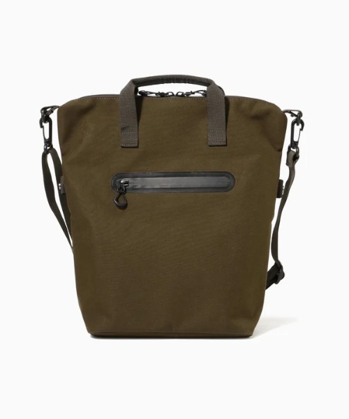 and wander（アンドワンダー）の「and wander/アンドワンダー　PE/CO 2way bag（ショルダーバッグ・メンズ・カーキ/ブラック・F）」の4枚目の写真