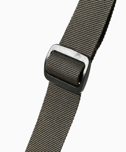 and wander（アンドワンダー）の「and wander/アンドワンダー　PE/CO 2way bag（ショルダーバッグ・メンズ・カーキ/ブラック・F）」の7枚目の写真