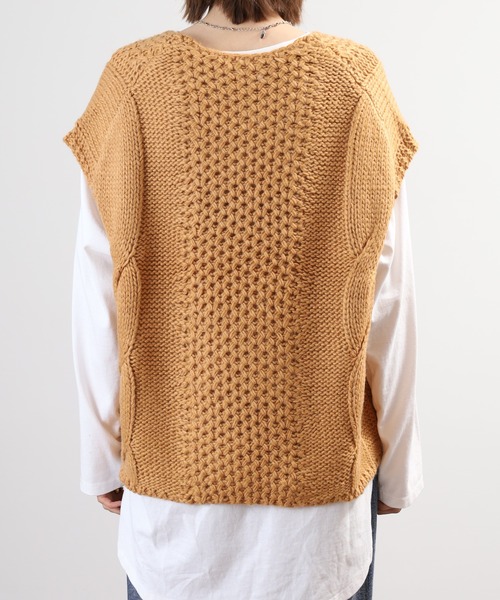 SO（エスオー）の「ニットベスト（ベスト・レディース・グレー系その他/キャメル・F）」の19枚目の写真