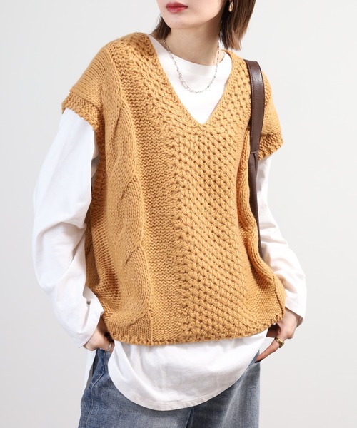 SO（エスオー）の「ニットベスト（ベスト・レディース・グレー系その他/キャメル・F）」の13枚目の写真