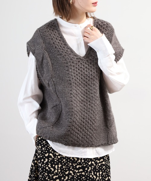 SO（エスオー）の「ニットベスト（ベスト・レディース・グレー系その他/キャメル・F）」の5枚目の写真